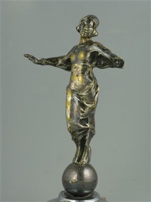 Lot 21 - Standing Ladies.