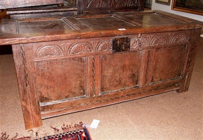Lot 204 - Coffer.