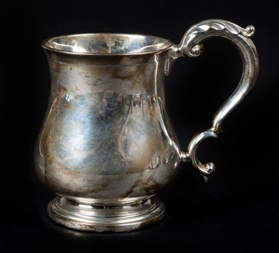 Lot 118 - Mug.