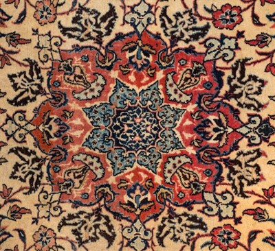 Lot 169 - Rug.