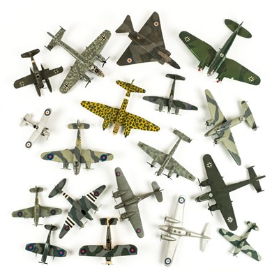 Lot 792 - Model Aircraft.