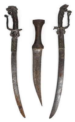 Lot 978 - Sinhalese Sword.