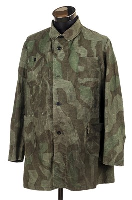 Lot 877 - Tunic and Shorts.