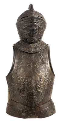 Lot 901 - Armour.