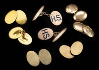 Lot 60 - Cufflinks.