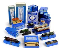 Lot 14 - Hornby Dublo.