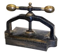 Lot 2 - Bookpress.