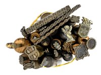 Lot 23 - Decorative finishing tools.