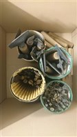 Lot 16 - Pallets and finishing tools.