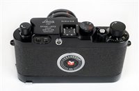 Lot 389 - Very rare black Leica IIIg camera.