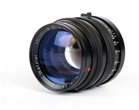 Lot 389 - Very rare black Leica IIIg camera.