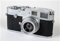 Lot 391 - Leica M1 camera (1959) with Elmar 50mm f/2.8 lens.