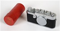 Lot 373 - Leica Ig chrome camera with Elmar "Mountain" 105mm f/6.3 lens.
