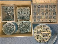 Lot 19 - Handle letters - large.
