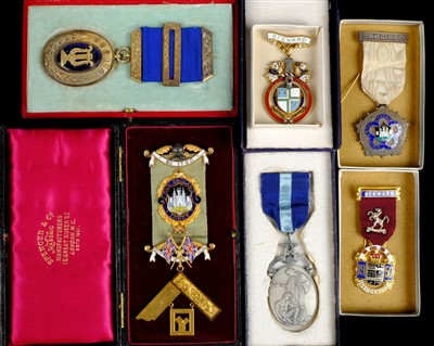 Lot 15 - Masonic Medals. An Edwardian 9ct gold Masonic medal by Spencer & Co, circa 1905