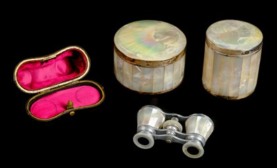 Lot 50 - Silver. A silver and mother of pearl box and cover, probably Indian early 20th century