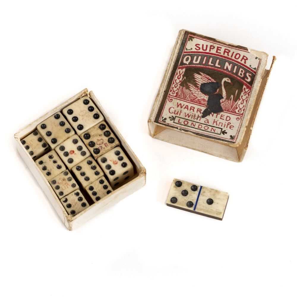 Lot 537 - Bone dice. Nine Georgian bone dice