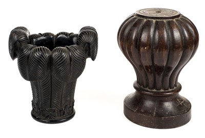 Lot 58 - Finial. A Regency carved wood finial
