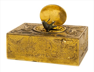 Lot 39 - Automaton. A 20th century French automaton bird musical box