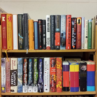 Lot 827 - Modern Fiction. A large collection of modern 1st edition fiction