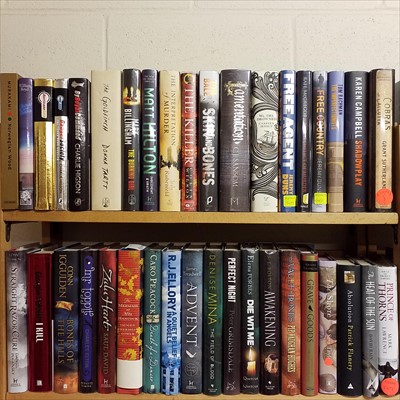 Lot 828 - Modern Fiction. A large collection of modern 1st edition fiction