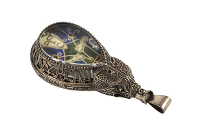 Lot 75 - Alfred Jewel.