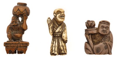 Lot 191 - Netsuke. A Japanese carved ivory netsuke, Meiji period 1868-1912