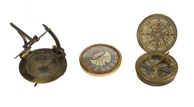 Lot 76 - An 18th century pocket combination compass sundial