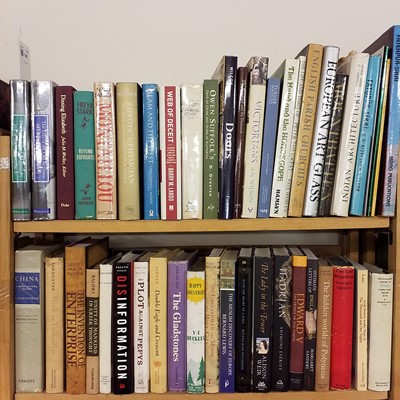 Lot 348 - History. A large collection of modern history reference & biography