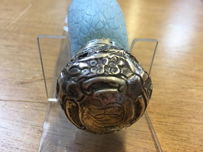 Lot 149 - Scent Bottle. A Thomas Webb and Sons cameo glass swan's head scent bottle, c.1880