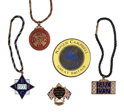 Lot 163 - Brooklands Automobile Racing Club. A collection of membership badges c.1920/30