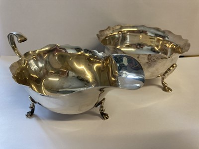 Lot 45 - Sauce Boat. A silver sauce boat and sugar bowl