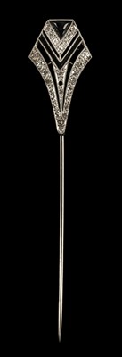 Lot 100 - Stick Pin. Art Deco diamond and onyx stick pin