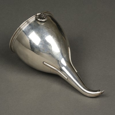 Lot 61 - Wine Funnel. Silver wine funnel by Stephen Hennell, London 1809