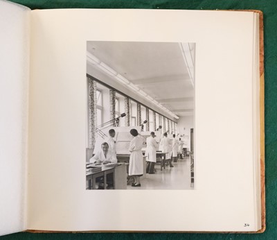 Lot 70 - Military Photographs. An assorted collection of military and other photos, late 19th & early 20th c.