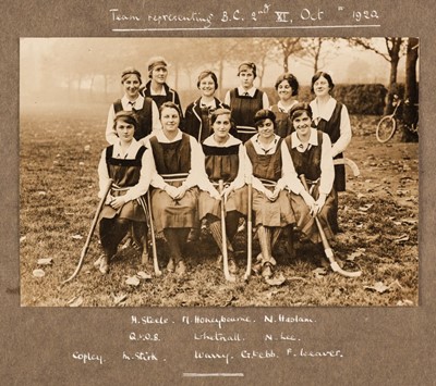Lot 210 - Stereoviews. A group of approximately 200 mostly travel and topographical