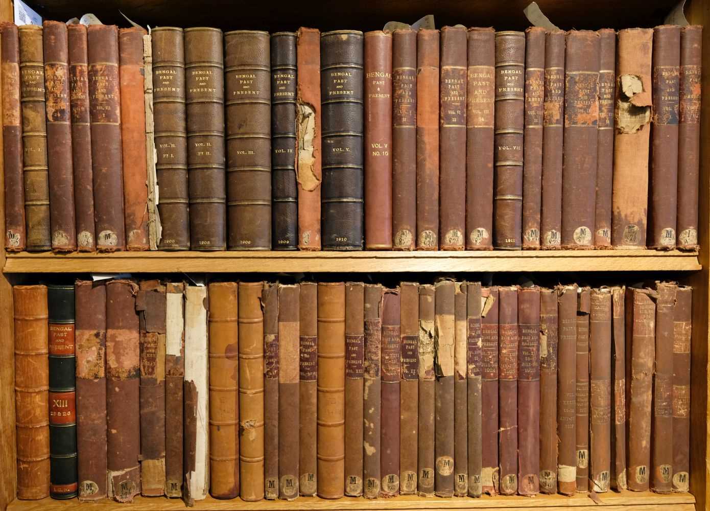 Lot 9 - Calcutta Historical Society. Bengal Past & Present, Journal of the Calcutta Historical Society, 1907-69
