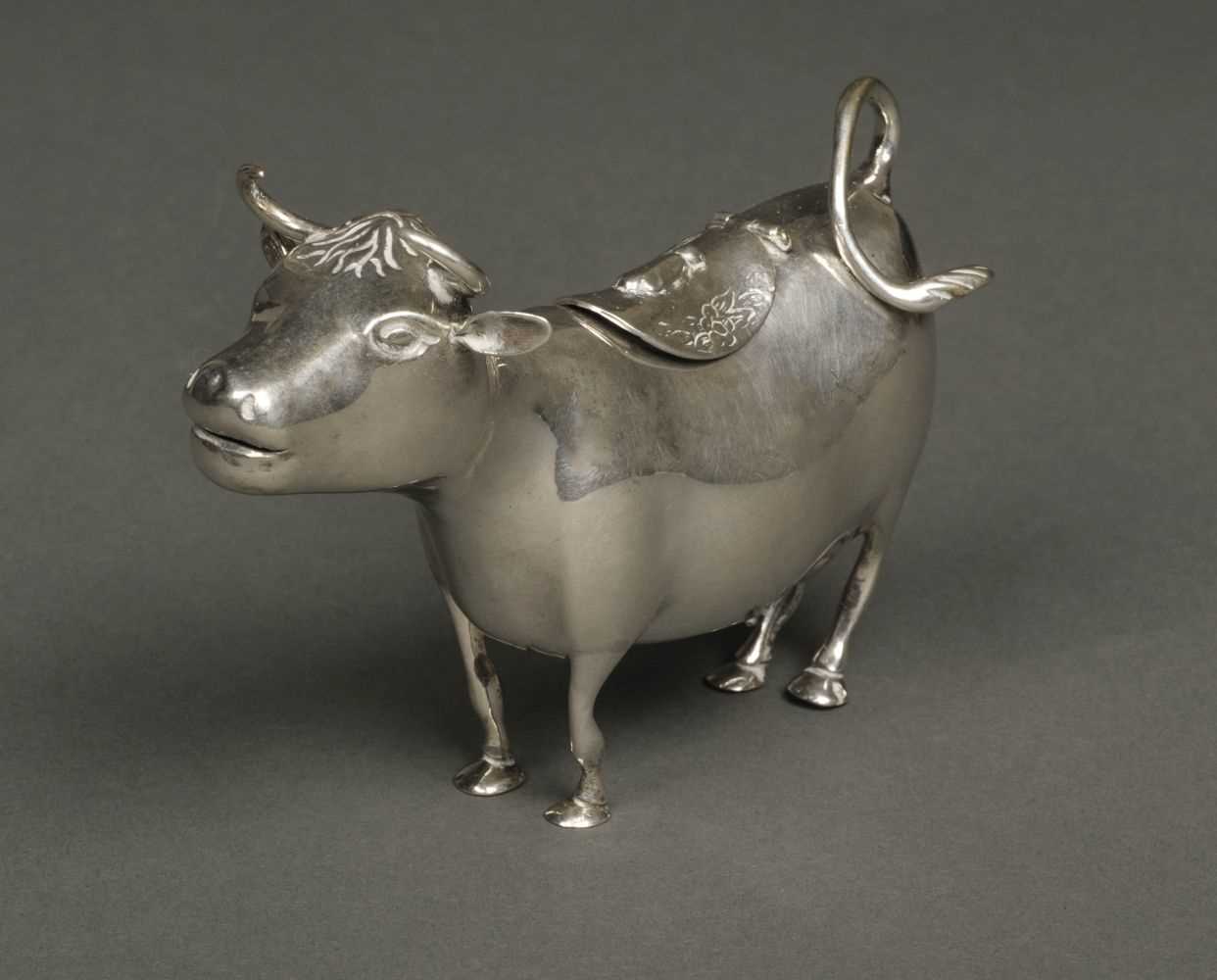 Lot 12 - Cow Creamer. 20th-century continental silver cow creamer probably Dutch