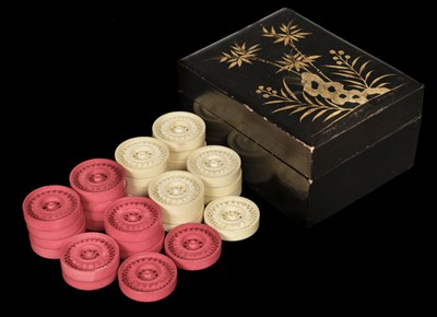 Lot 253 - Draughts. 19th century Indian carved ivory draughts