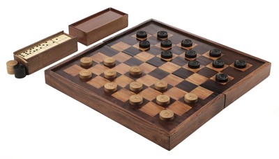 Lot 254 - Draughts. 19th-century boxwood draughts and other items