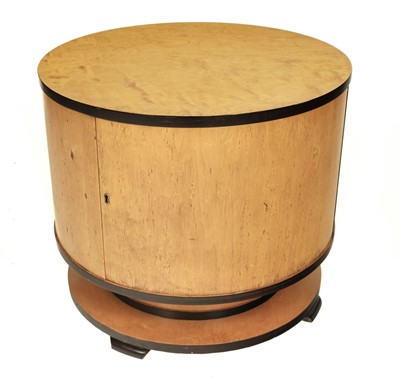 Lot 340 - Art Deco. A cocktail cabinet attributed to Ray Hille circa 1930