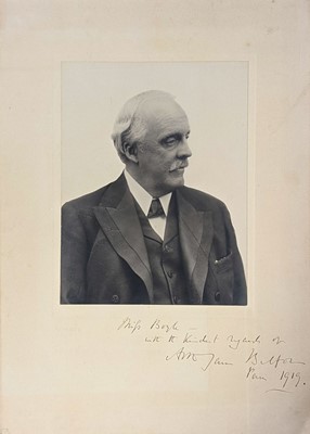 Lot 214 - Military & Politics. An group of military & political autographs & documents, 19th & 20th century