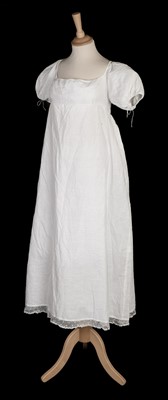 Lot 370 - Clothing. A Regency white cotton shift, circa 1810