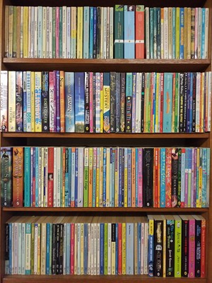 Lot 465 - Puffin Paperbacks. Approximately 1100 Puffin paperbacks