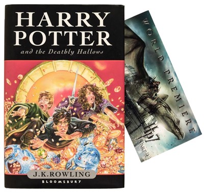 Lot 874 - Rowling (J.K.). Harry Potter & The Deathly Hallows, 1st edition, Signed, London: Bloomsbury, 2007