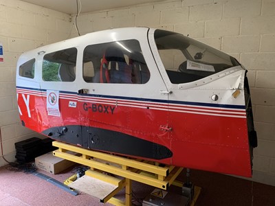 Lot 143 - Flight Simulator. Piper PA-28 procedural flight simulator