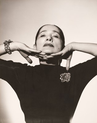 Lot 522 - Halsman (Philippe, 1906-1979). Portrait of Mrs Bernard Rubinstein, 1949