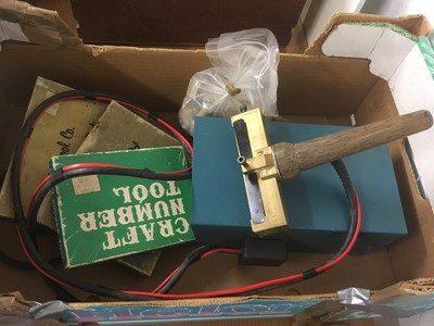 Lot 370 - Type holder. A type holder with integral electric heating element