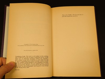 Lot 826 - King (Stephen). Carrie, 1st UK edition, London: New English Library, 1974