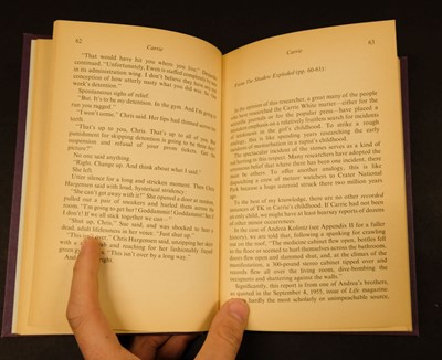 Lot 826 - King (Stephen). Carrie, 1st UK edition, London: New English Library, 1974